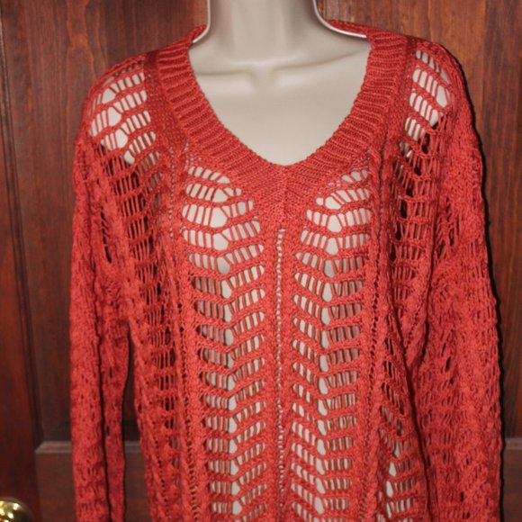 Airy Sweater - Picture 1 of 3